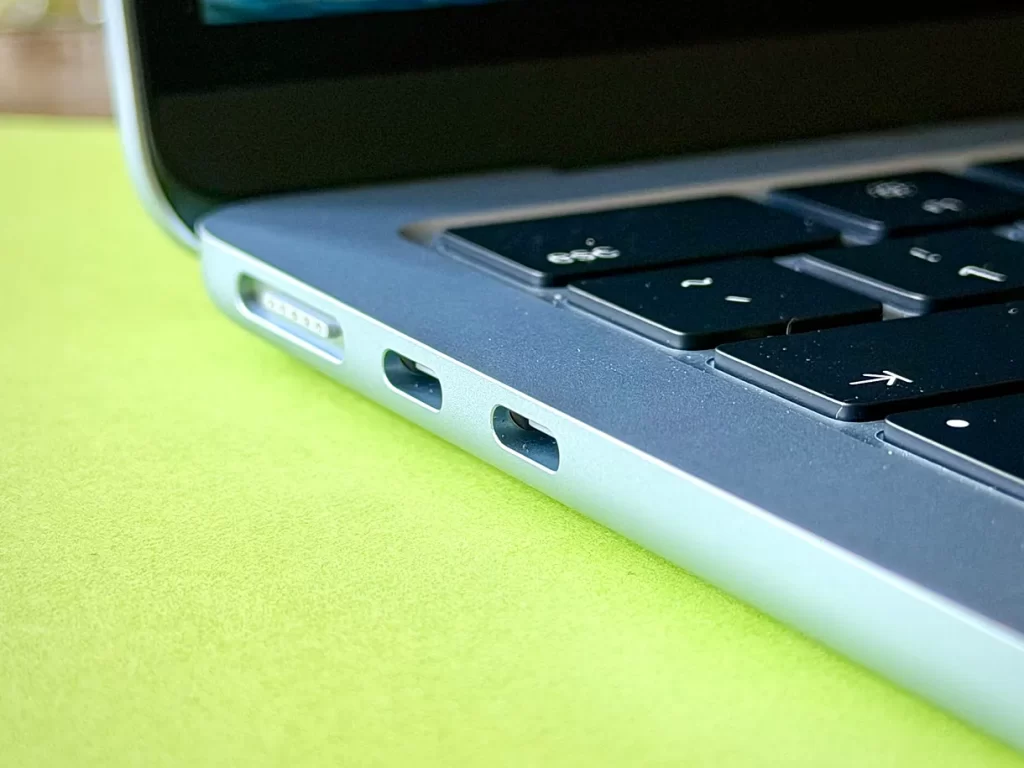 MacBook Air M5